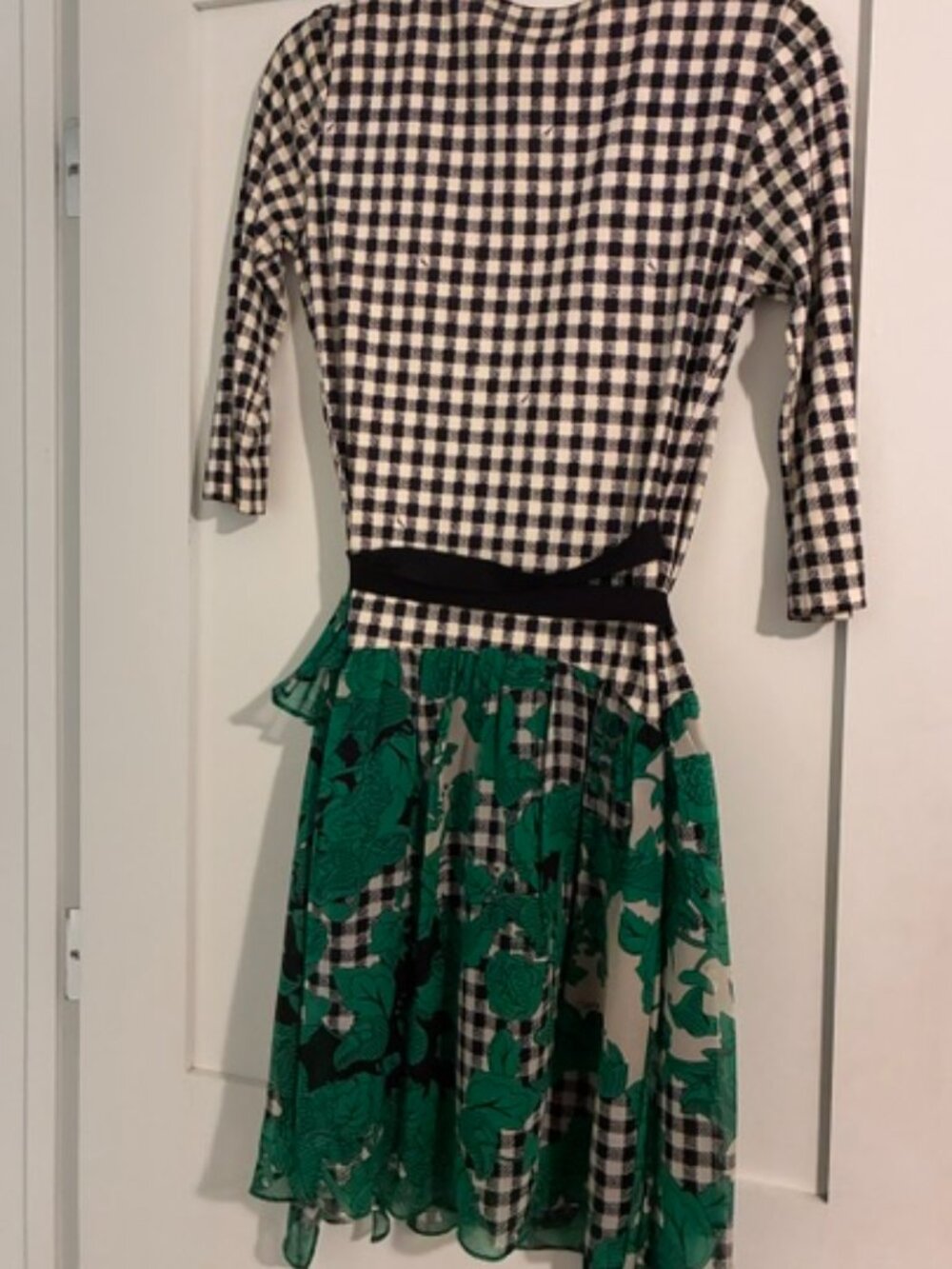 Vintage DVF Iconic Wrap Dress Checkerboard with Green Leaf Embellishments - Picture 5 of 6